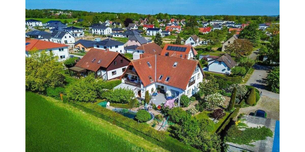Mehrfamilienhaus, Wohnhaus Putbus / Lauterbach Lauterbach - 9 Zimmer, 238 m&sup2;, 498.000&euro; | Angebot:25683466
