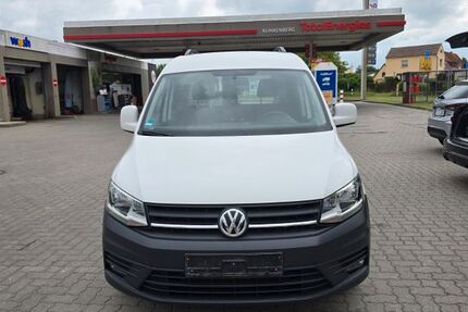 VW Caddy 77.000 km 14.999 &euro; Jarmen 17126