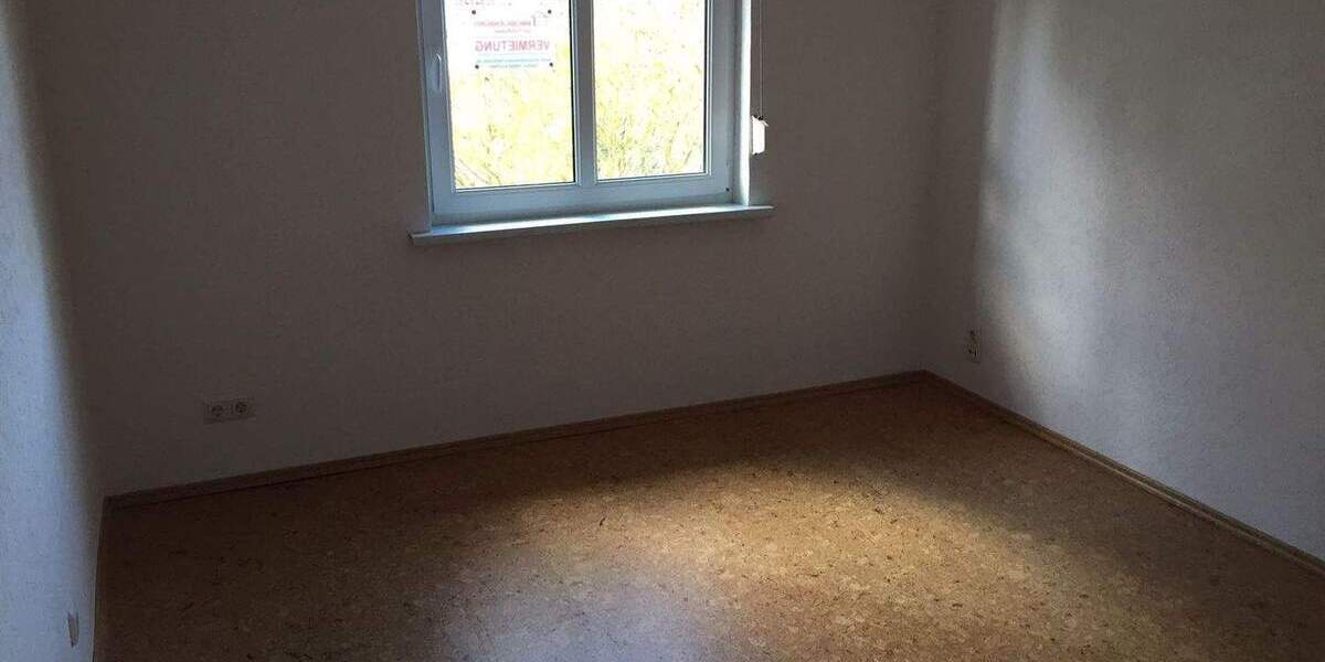 Etagenwohnung Greifswald Obstbausiedlung - 2 Zimmer, 65 m&sup2;, 695&euro; | Angebot:25769297