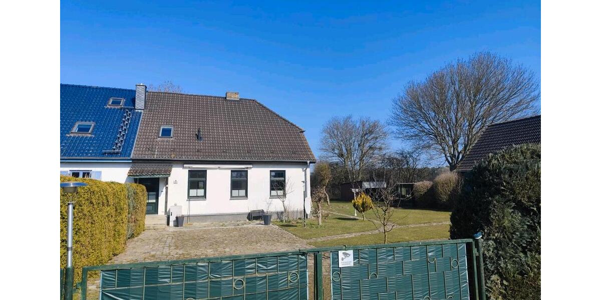 Doppelhaushälfte Sundhagen - 5 Zimmer, 153 m&sup2;, 350.000&euro; | Angebot:25869952