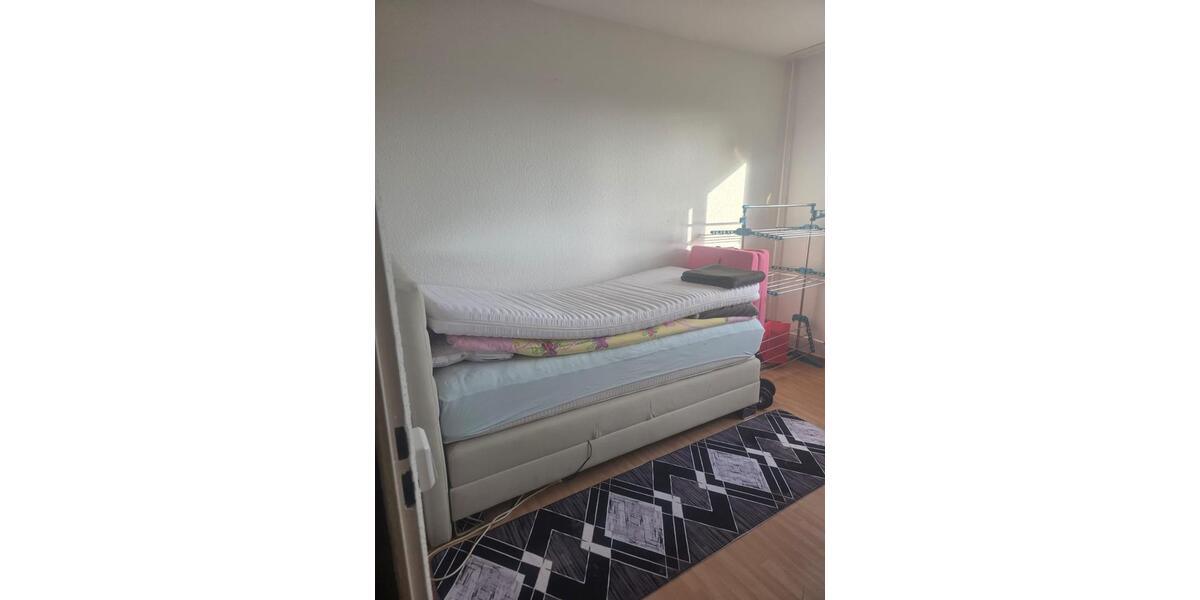 Etagenwohnung Greifswald - 3 Zimmer, 65 m&sup2;, 640&euro; | Angebot:26703975