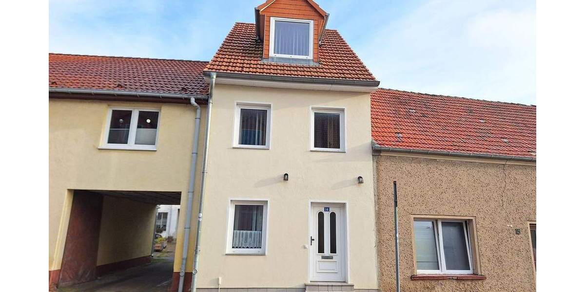 Mehrfamilienhaus, Wohnhaus Gützkow - 2 Zimmer, 68 m&sup2;, 425&euro; | Angebot:25664110