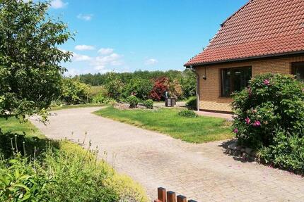 Haus Neuenkirchen - 2 Zimmer, 95 m&sup2;, 1.350&euro; | Angebot:26581926