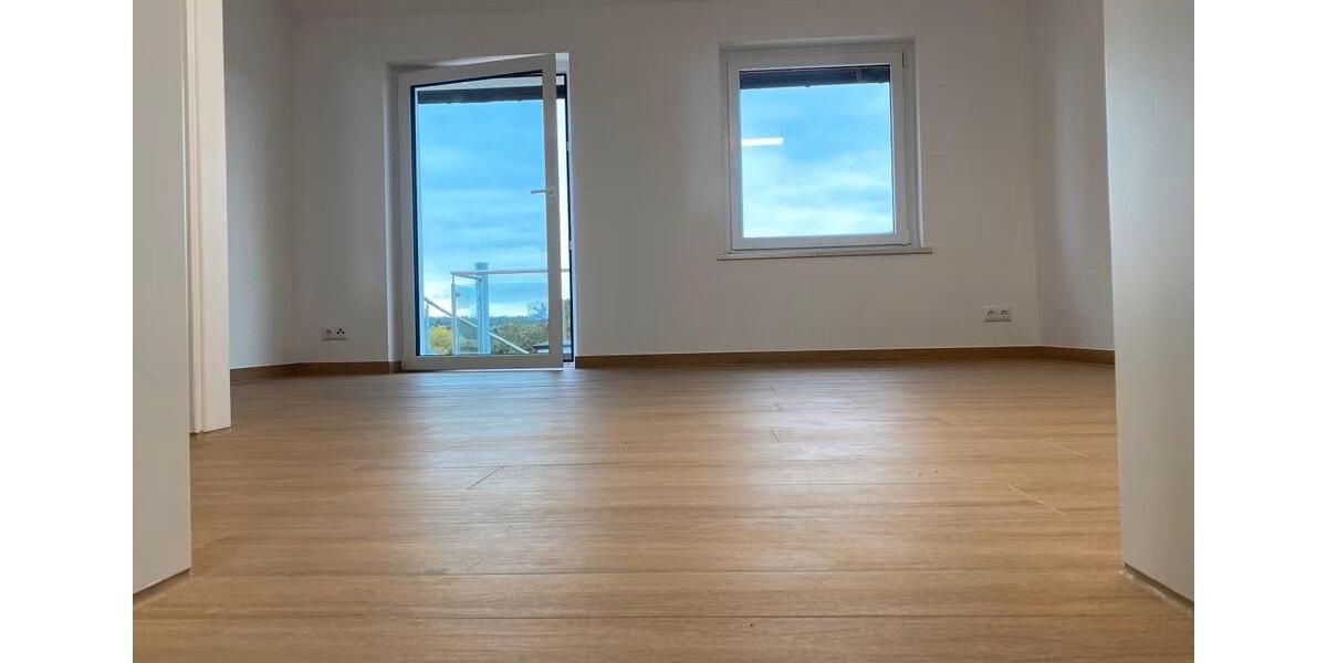 Dachgeschoßwohnung Greifswald - 4 Zimmer, 94 m&sup2;, 1.100&euro; | Angebot:26512023