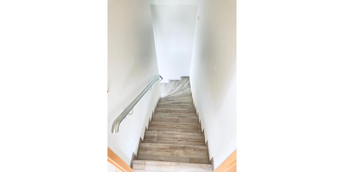 Dachgeschoßwohnung Samtens - 2 Zimmer, 39 m&sup2;, 330&euro; | Angebot:25539779