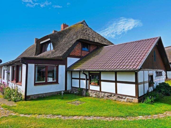 Einfamilienhaus Putbus Neuendorf - 1 Zimmer, 317 m&sup2;, 662.000&euro; | Angebot:25708125