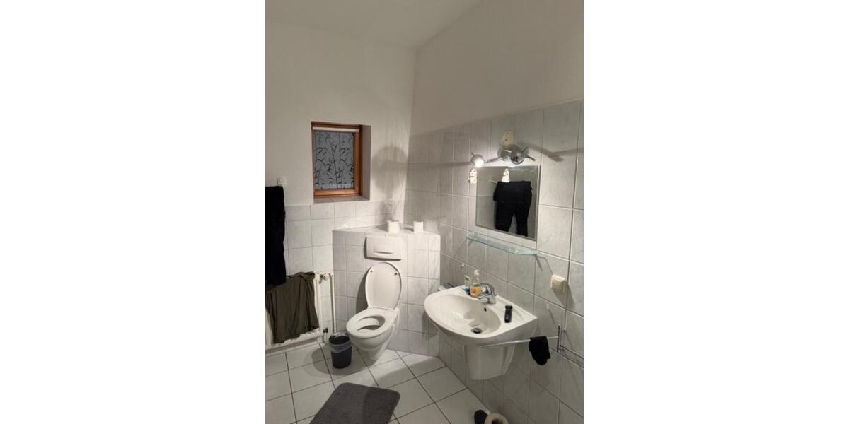 Dachgeschoßwohnung Greifswald - 6 Zimmer, 150 m&sup2;, 300&euro; | Angebot:22928076