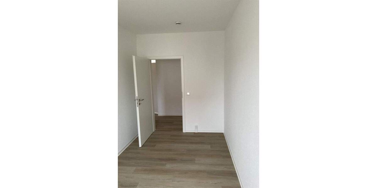 Etagenwohnung Gützkow - 4 Zimmer, 77 m&sup2;, 510&euro; | Angebot:25702212
