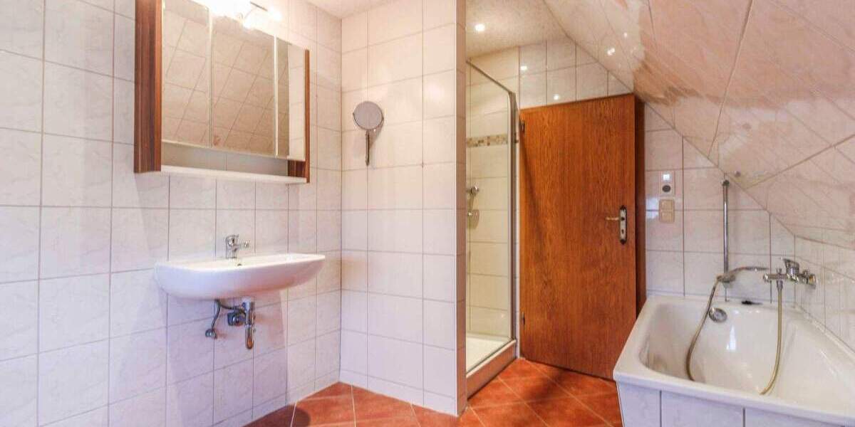 Einfamilienhaus Süderholz Behnkenhagen - 8 Zimmer, 226 m&sup2;, 299.000&euro; | Angebot:25742851