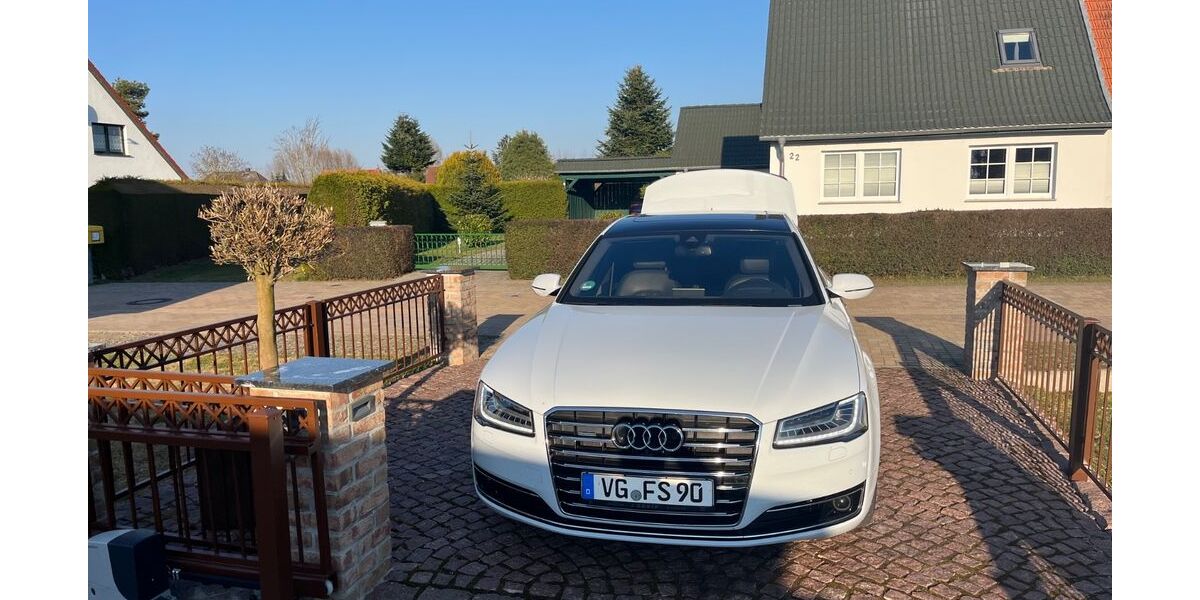 Audi A8 333.000 km 21.000 &euro; Loitz 17121