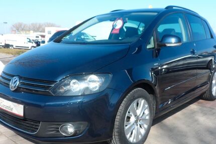 VW Golf 121.923 km 8.990 &euro; Greifswald 17489
