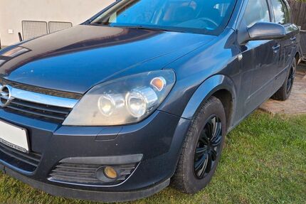 Opel Astra 211.854 km 1.190 &euro; Züssow 17495
