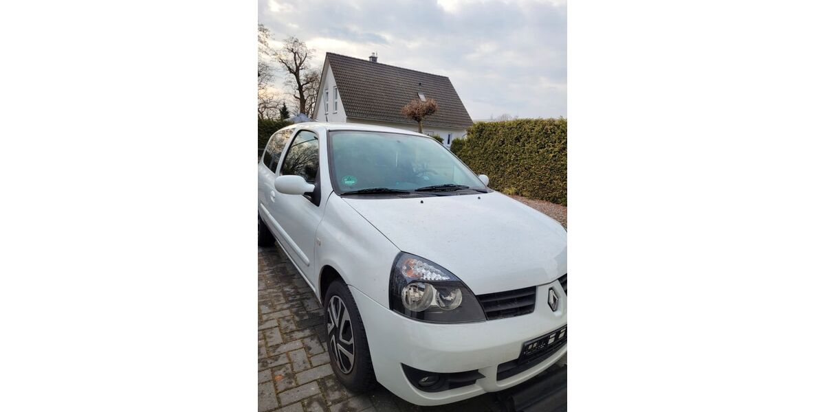 Renault Clio 107.000 km 2.600 &euro; Karlsburg 17495