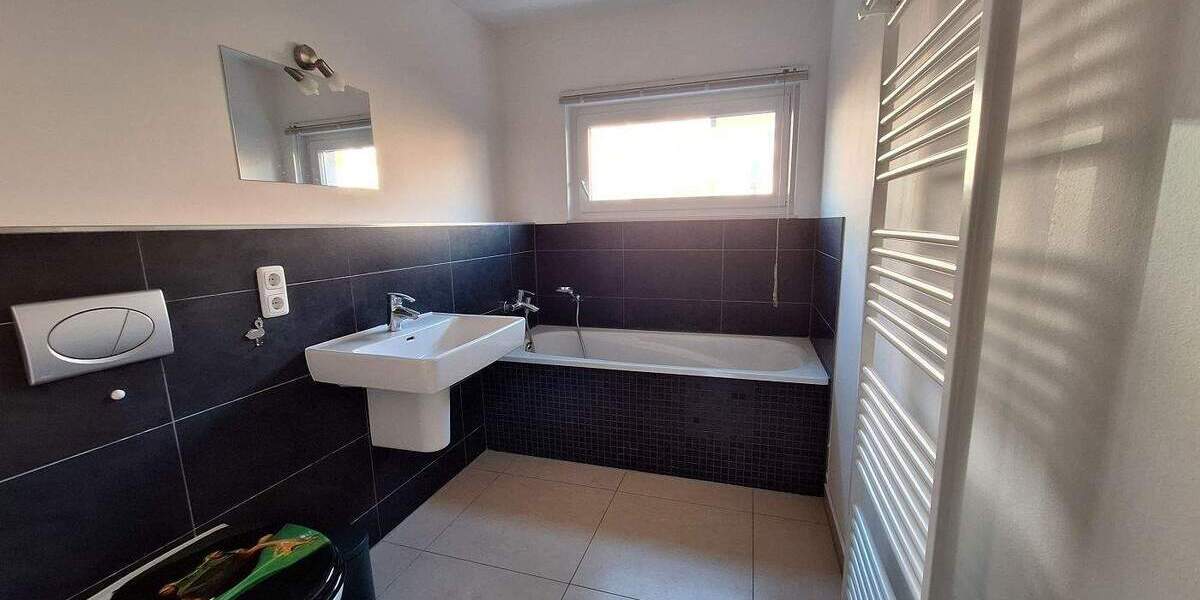 Reihenmittelhaus Greifswald Südstadt - 4 Zimmer, 140 m&sup2;, 1.600&euro; | Angebot:25769283