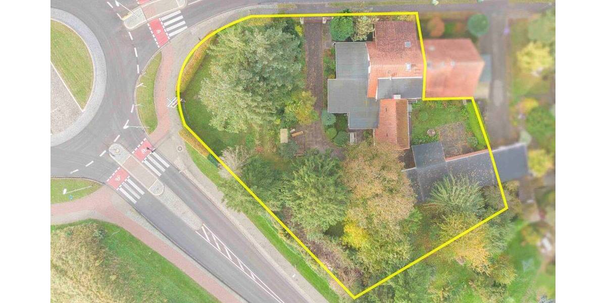 Doppelhaushälfte Züssow - 7 Zimmer, 183 m&sup2;, 165.000&euro; | Angebot:26713810