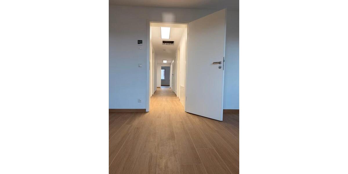 Dachgeschoßwohnung Greifswald - 4 Zimmer, 94 m&sup2;, 1.100&euro; | Angebot:26512023