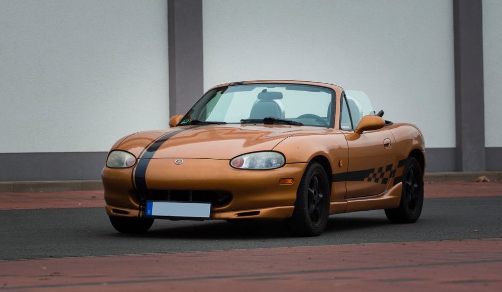 Mazda MX-5 167.000 km 5.299 &euro; Samtens 18573