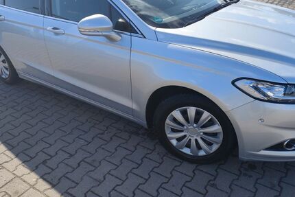 Ford Mondeo 84.951 km 9.300 &euro; Greifswald 17489