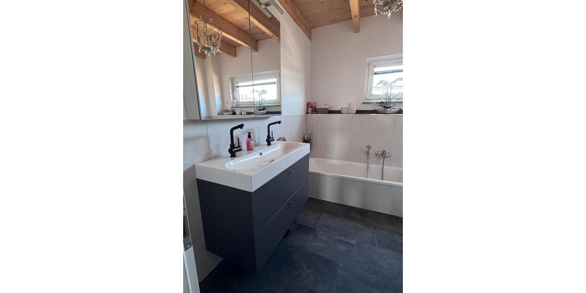 Doppelhaushälfte Samtens - 5 Zimmer, 135 m&sup2;, 1.350&euro; | Angebot:27674528