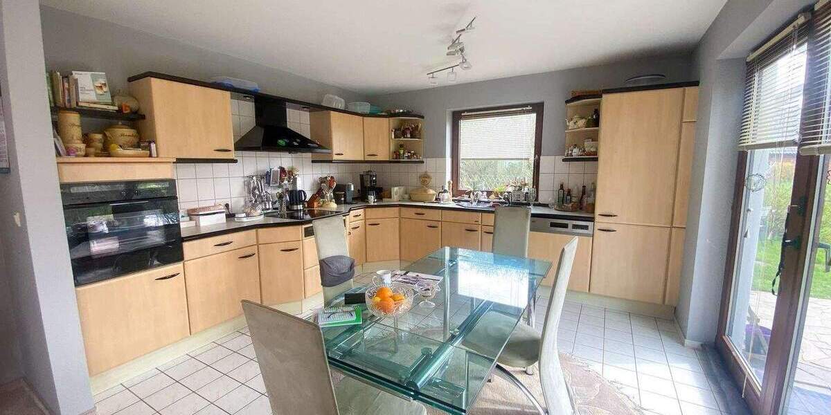 Einfamilienhaus Splietsdorf - 7 Zimmer, 220 m&sup2;, 330.000&euro; | Angebot:25668637