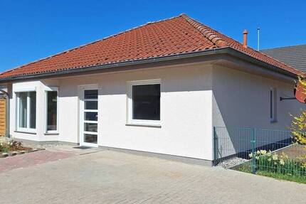 Haus Neuenkirchen - 3 Zimmer, 103 m&sup2;, 1.600&euro; | Angebot:26410034