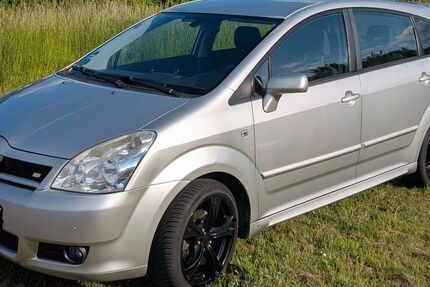Toyota Corolla Verso 227.000 km 4.000 &euro; Wackerow 17498