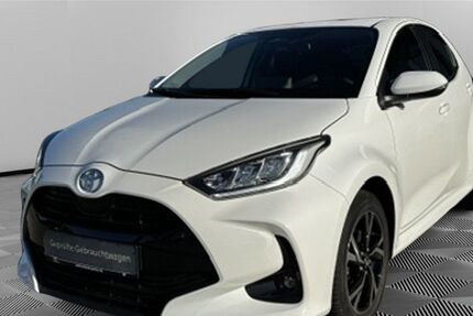 Toyota Yaris 23.100 km 20.850 &euro; Greifswald 17489