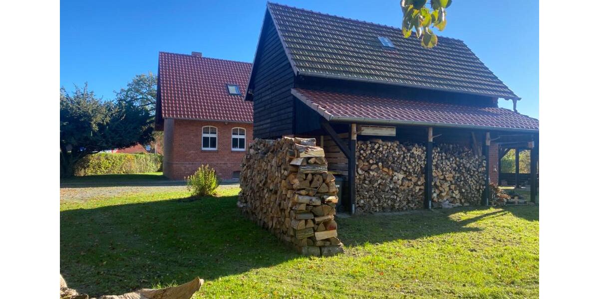 Einfamilienhaus Wittenhagen - 7 Zimmer, 150 m&sup2;, 465.000&euro; | Angebot:24313647