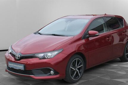 Toyota Auris 28.000 km 15.479 &euro; Greifswald 17489