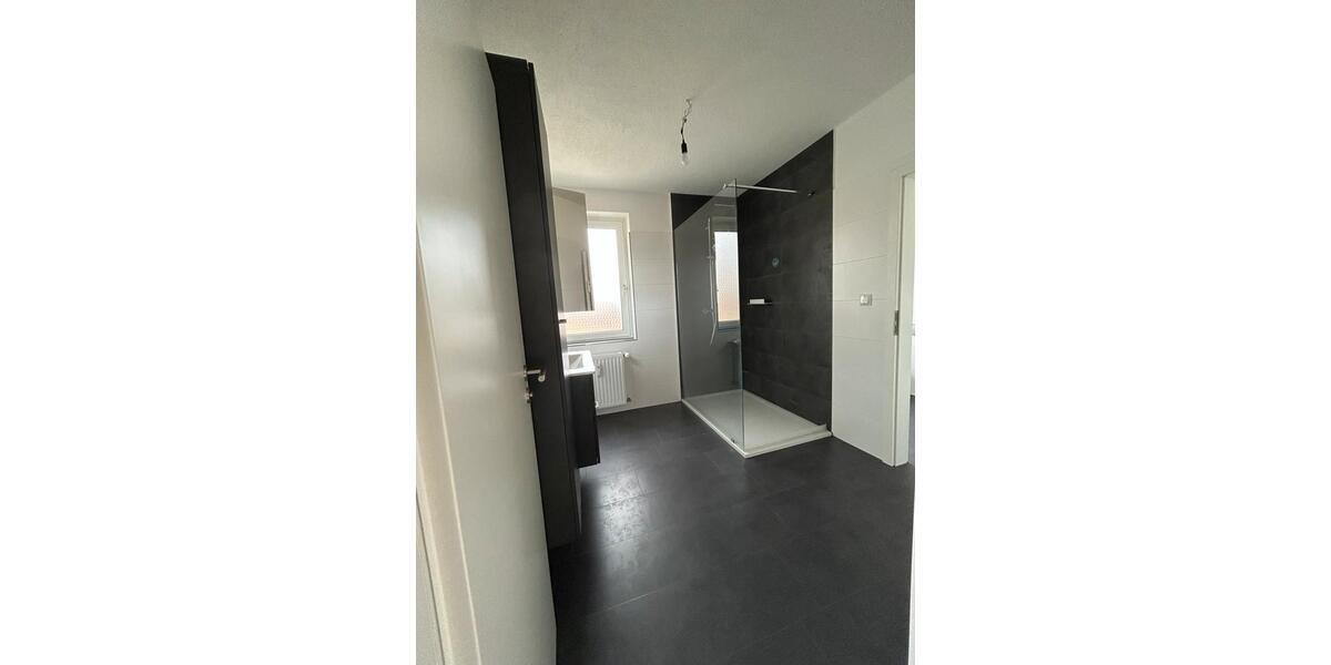 Erdgeschoßwohnung Lubmin - 4 Zimmer, 109 m&sup2;, 1.145&euro; | Angebot:25710946