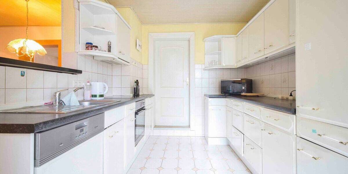 Doppelhaushälfte Züssow - 7 Zimmer, 183 m&sup2;, 165.000&euro; | Angebot:26713810