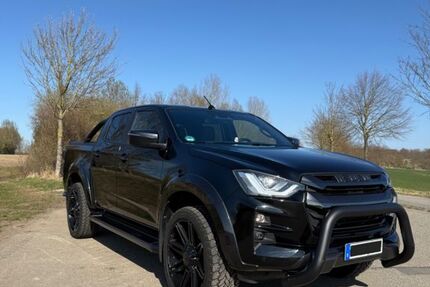 Isuzu D-Max 29.609 km 44.900 &euro; Grimmen 18507