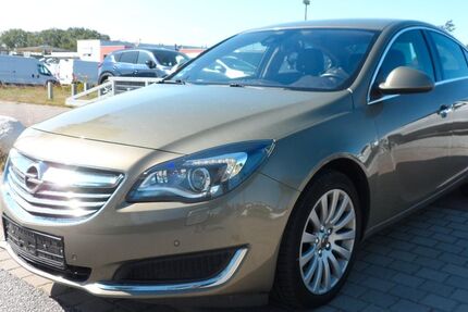 Opel Insignia 91.192 km 9.490 &euro; Greifswald 17489