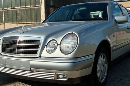 Mercedes-Benz E 200 42.800 km 10.500 &euro; Diedrichshagen 17498