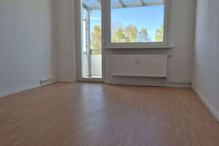 Wohnung Sundhagen Niederhinrichshagen - 4 Zimmer, 80 m&sup2;, 555&euro; | Angebot:27165805