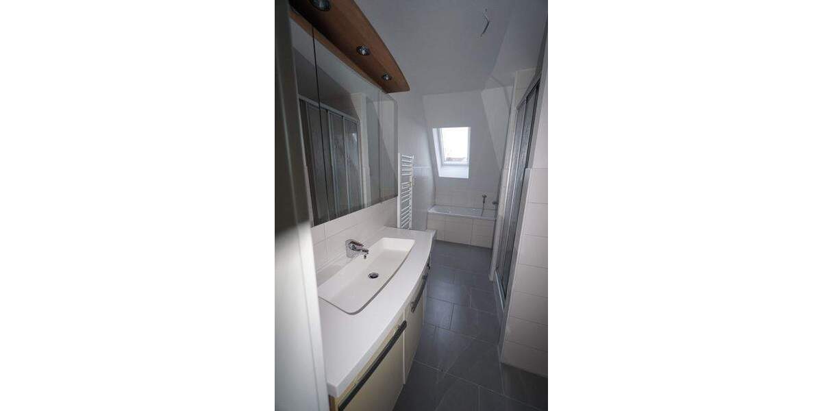 Etagenwohnung Greifswald Nördliche Mühlenvorstadt - 3 Zimmer, 90 m&sup2;, 800&euro; | Angebot:25909022