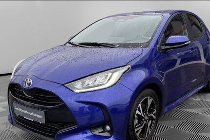 Toyota Yaris 3.300 km 23.990 &euro; Greifswald 17489