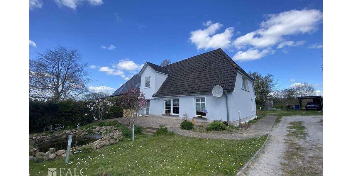 Einfamilienhaus Splietsdorf - 7 Zimmer, 220 m&sup2;, 330.000&euro; | Angebot:25668637