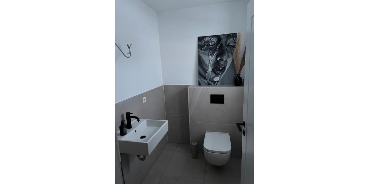 Einfamilienhaus Greifswald - 8 Zimmer, 170 m&sup2;, 2.600&euro; | Angebot:25930663