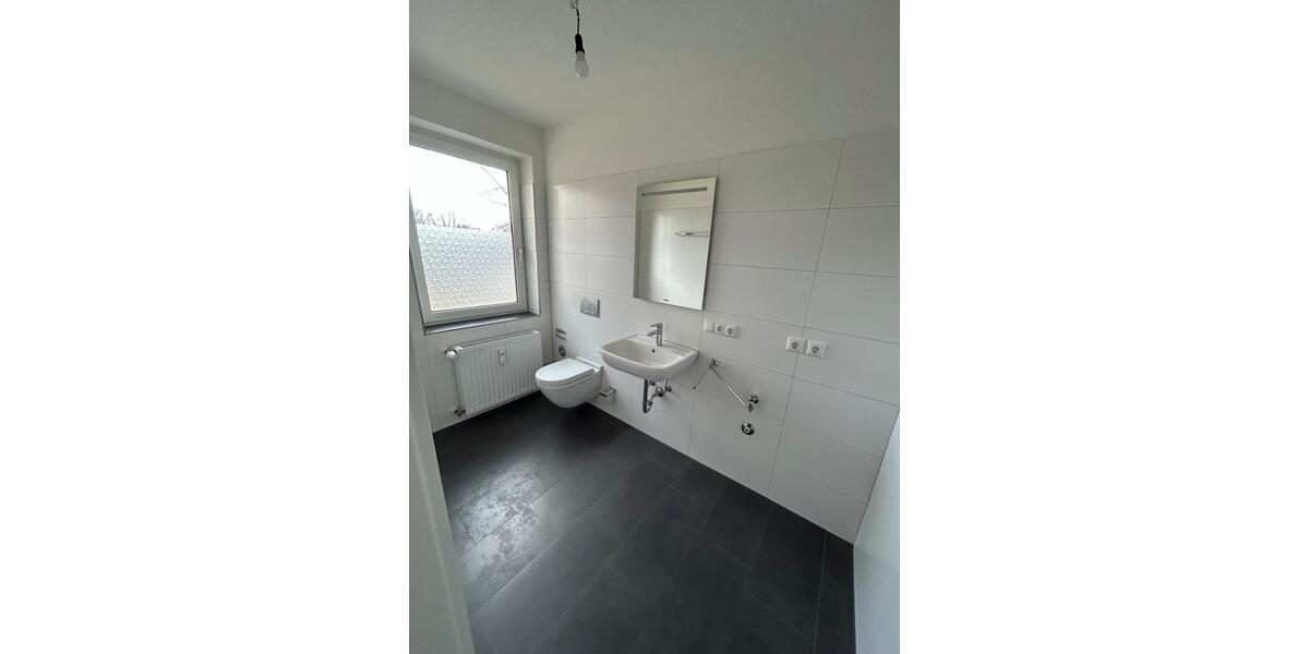 Erdgeschoßwohnung Lubmin - 4 Zimmer, 109 m&sup2;, 1.145&euro; | Angebot:25710946