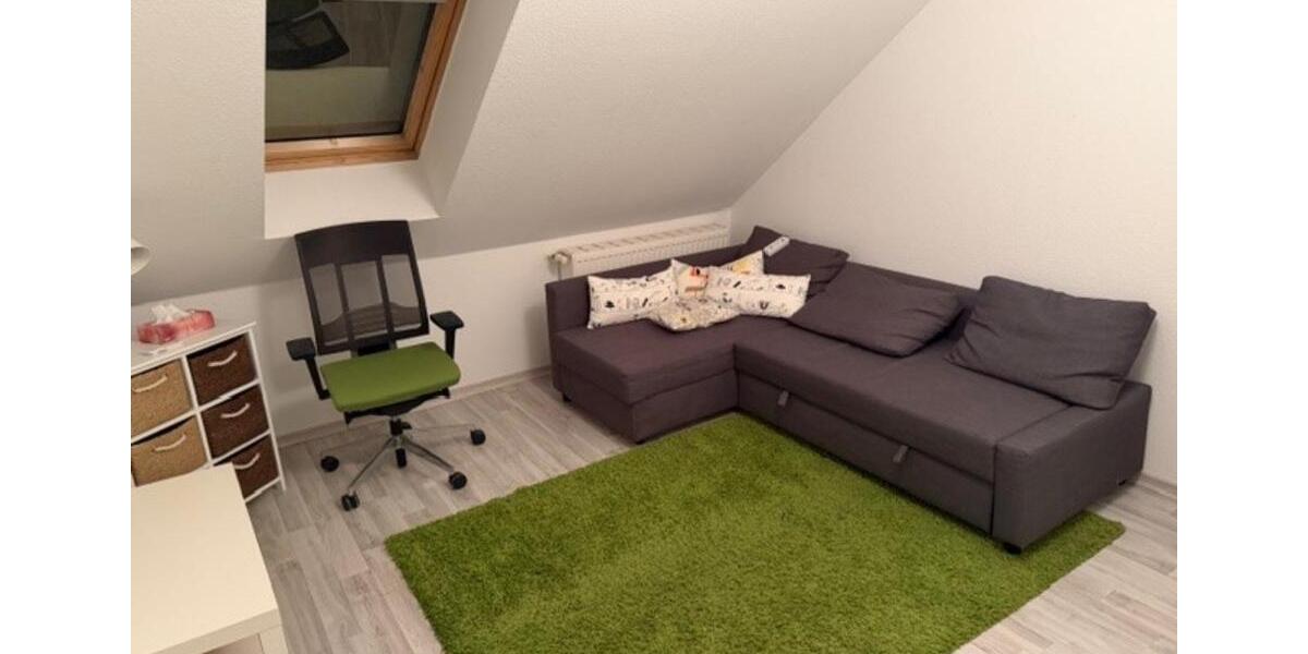 Dachgeschoßwohnung Greifswald - 6 Zimmer, 150 m&sup2;, 300&euro; | Angebot:22928076