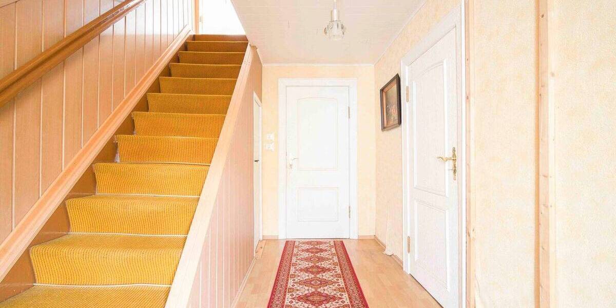 Doppelhaushälfte Züssow - 7 Zimmer, 183 m&sup2;, 195.000&euro; | Angebot:26043484