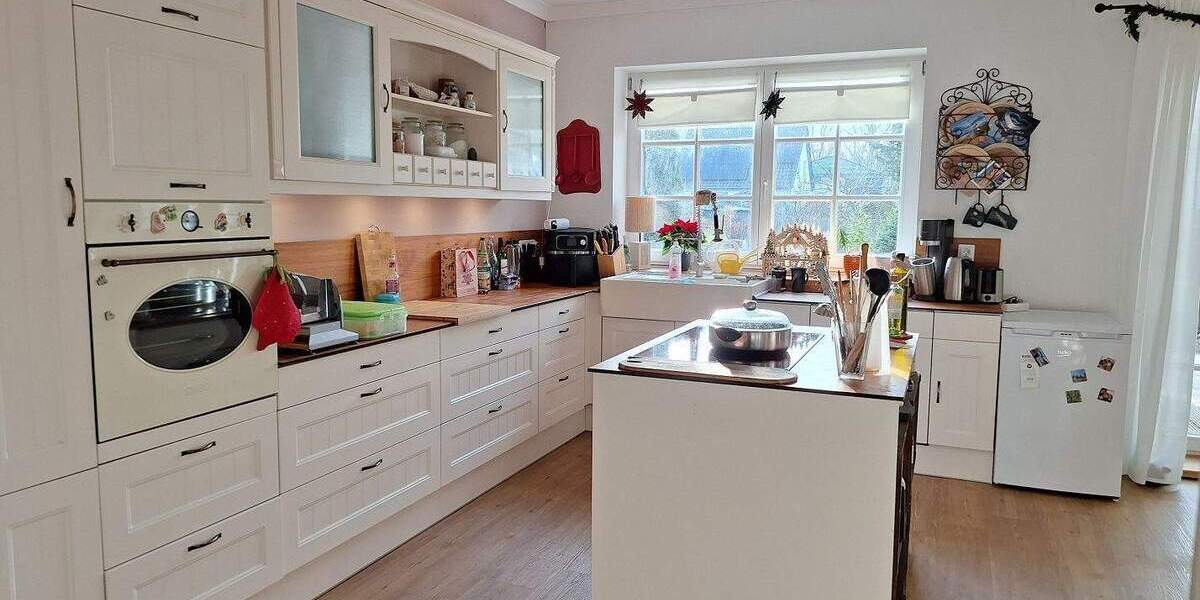 Einfamilienhaus Greifswald Ladebow - 7 Zimmer, 272 m&sup2;, 1.480.000&euro; | Angebot:25727427