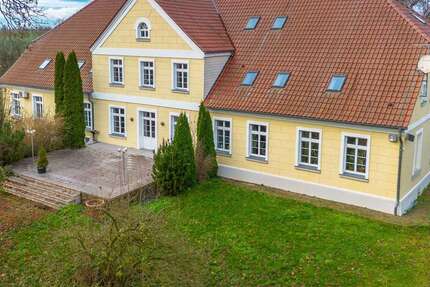 Haus Görmin - 20 Zimmer, 1.133 m&sup2;, 1.800.000&euro; | Angebot:25458645