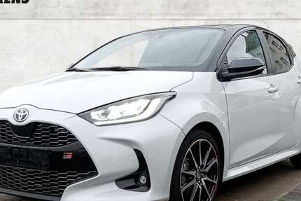 Toyota Yaris 11.582 km 23.980 &euro; Grimmen - Groß Lehmhagen 18507
