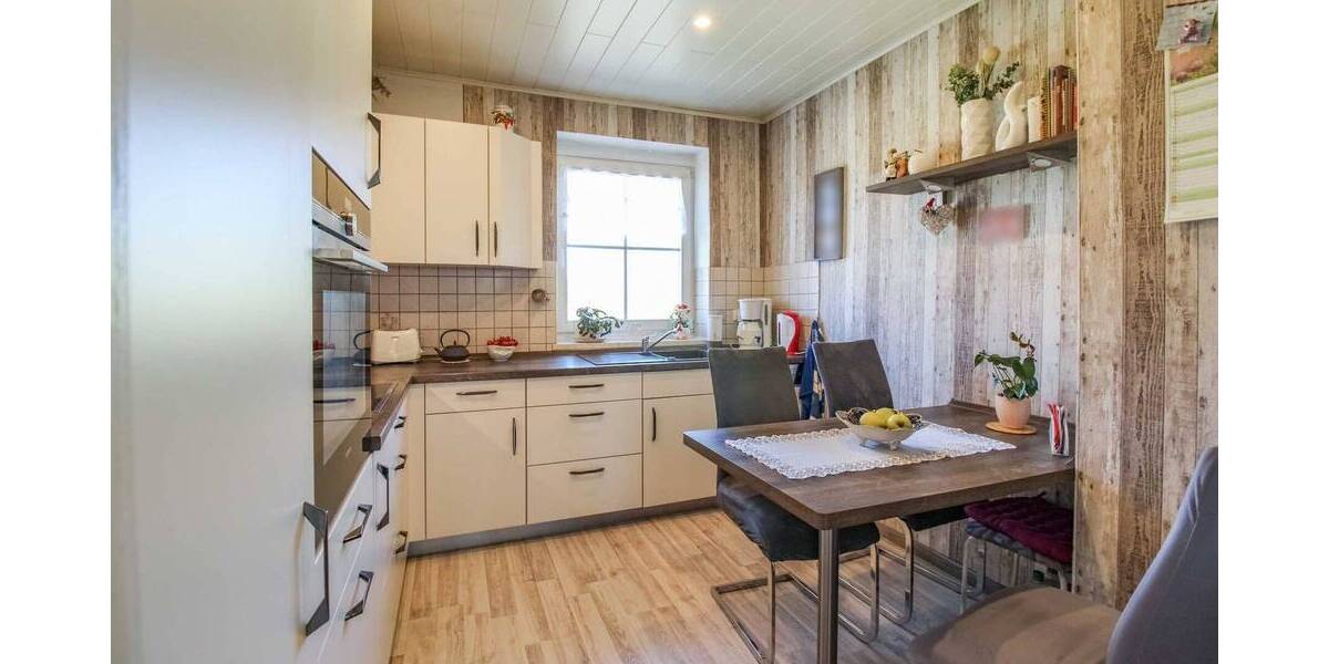 Etagenwohnung Peenemünde - 3 Zimmer, 76 m&sup2;, 130.000&euro; | Angebot:26037434