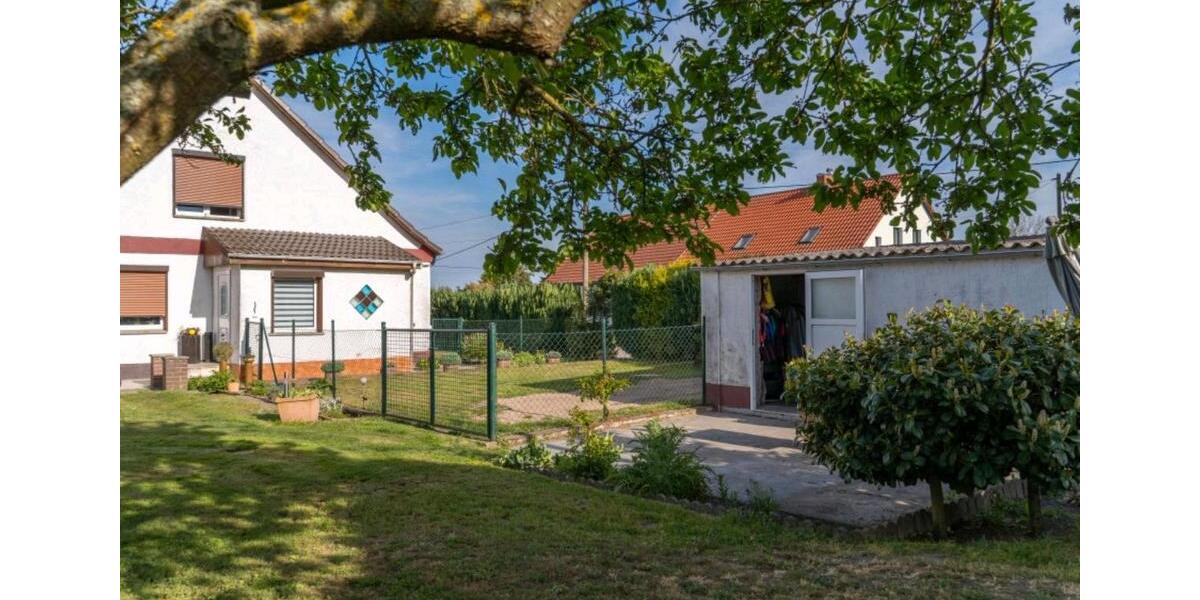 Doppelhaushälfte Neetzow-Liepen Liepen - 5 Zimmer, 168 m&sup2;, 170.000&euro; | Angebot:25945008