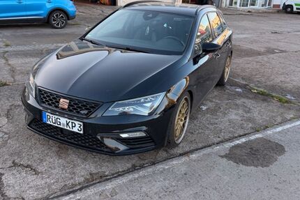 Seat Leon 83.415 km 22.500 &euro; Gustow 18574