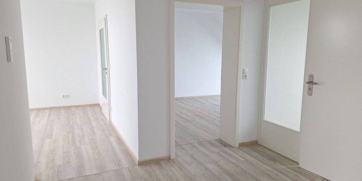 Etagenwohnung Greifswald Innenstadt - 2 Zimmer, 83 m&sup2;, 1.088&euro; | Angebot:25834707