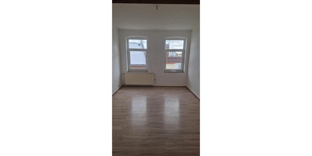 Etagenwohnung Jarmen - 3 Zimmer, 87 m&sup2;, 450&euro; | Angebot:25236875